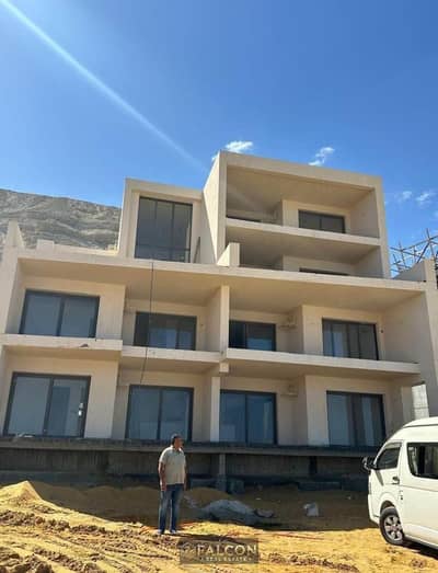 بخصم 19% استلم فوري استوديو ع الPool و بفيو البحر متشطب بالكامل HighEnd في بايمونت السخمه - Baymount Sokhna او قسط لحد 6 سنين