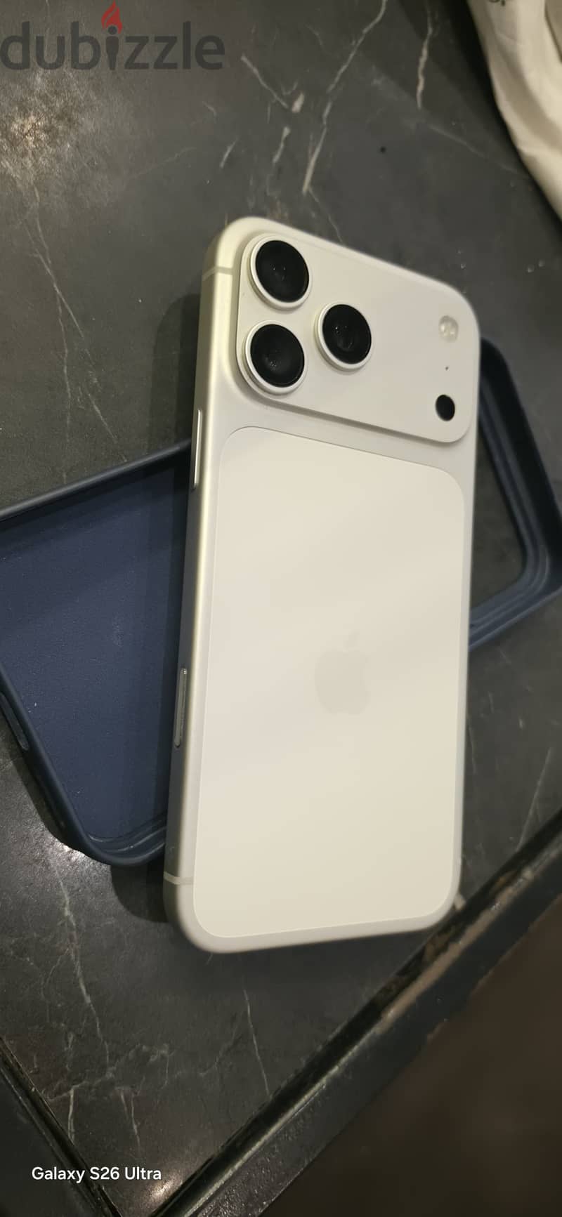 Apple - iPhone 17 Pro Max 3