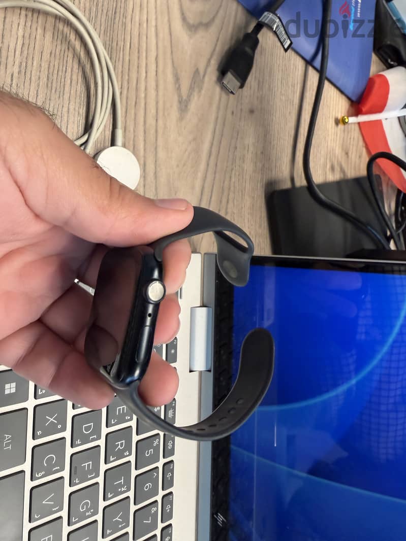 Apple Watch Series 9 – 45mm 10