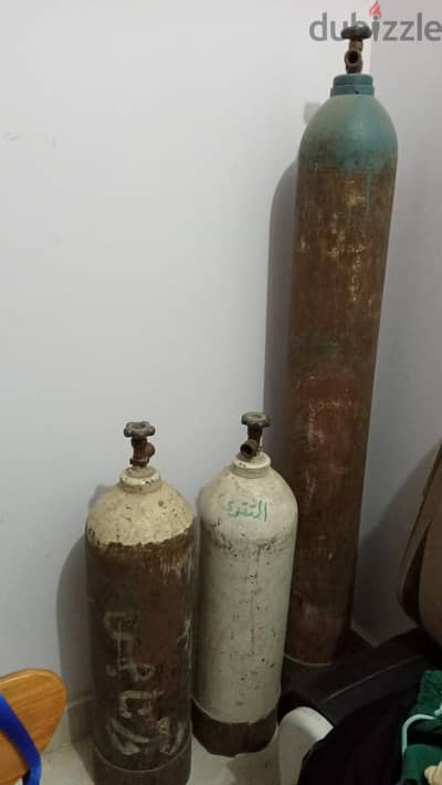 FULL OXYGEN CYLINDERS FOR HOMES