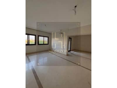شقة 3نوم بالمطبخ والتكييفات للإيجار في ميفيدا اعمار التجمع القاهرة الجديدة apartment rent Mivida Emaar New Cairo