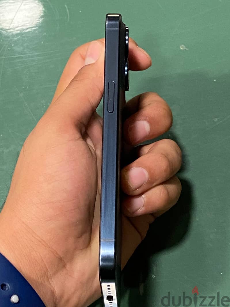 iPhone 15 Pro blue 6