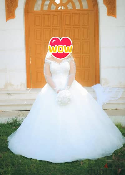 فستان زفاف للبيع
