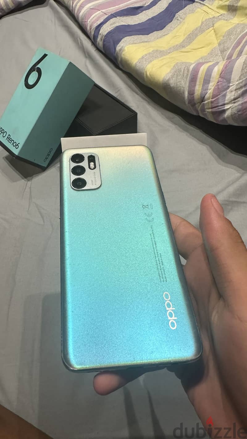 OPPO Reno6 3