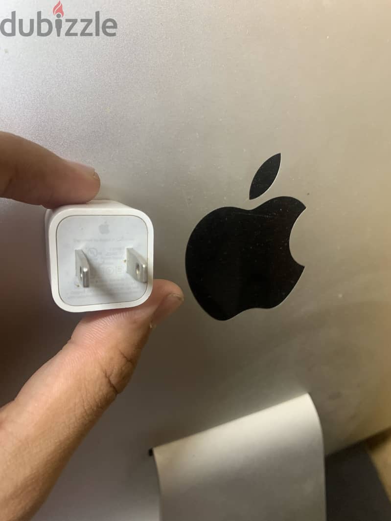 Apple adapter 2
