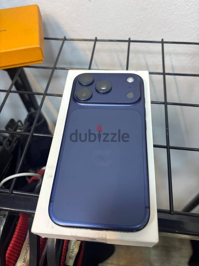 Apple - iPhone 17 Pro 2