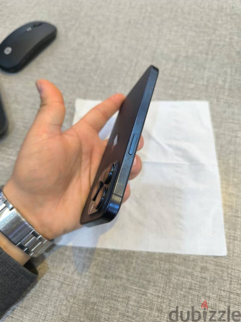 Apple - iPhone 15 Pro 3
