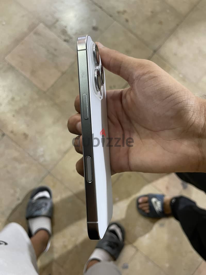 Apple - iPhone 16 Pro 1