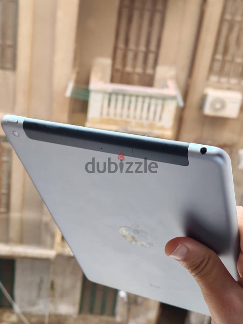 IPad 6th generation 128gb WIfi+Sim 4