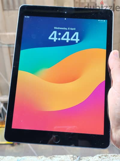 IPad 6th generation 128gb WIfi+Sim