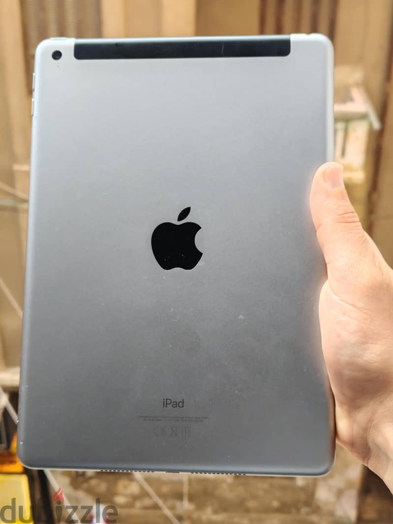 IPad 6th generation 128gb WIfi+Sim 5