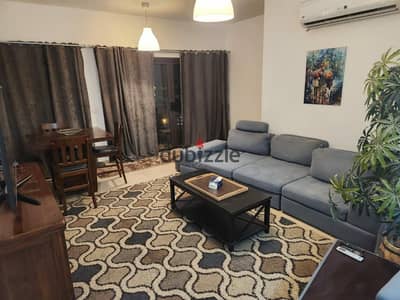 للإيجار | شقة مفروشة مميزة في فيفث سكوير – المراسم