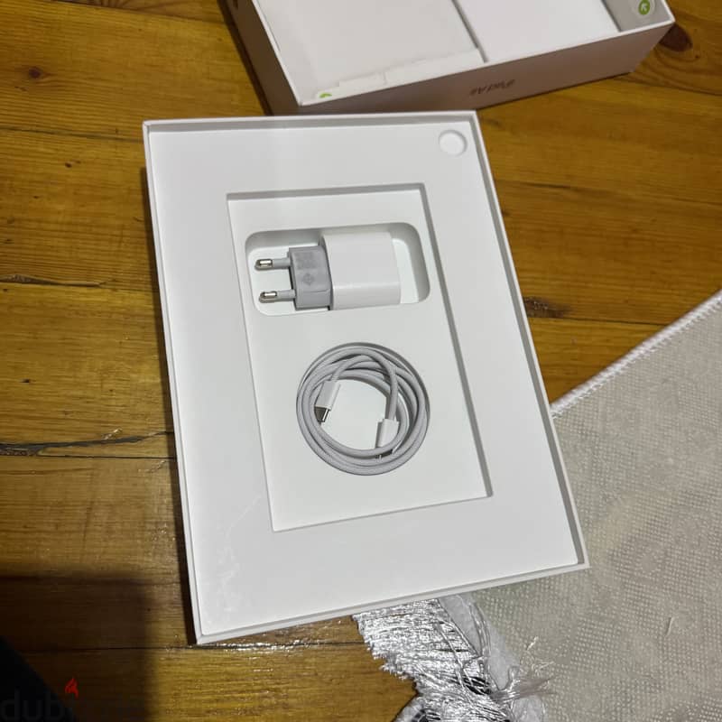 Ipad air 11" M3 128 G 5