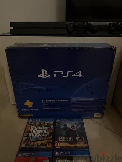 PS4 + Games + 4 Controllers – Excellent Condition