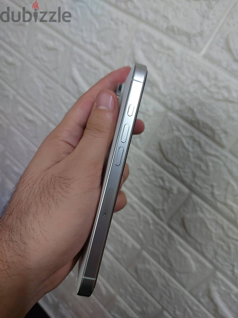 Apple - iPhone 16 Pro 1