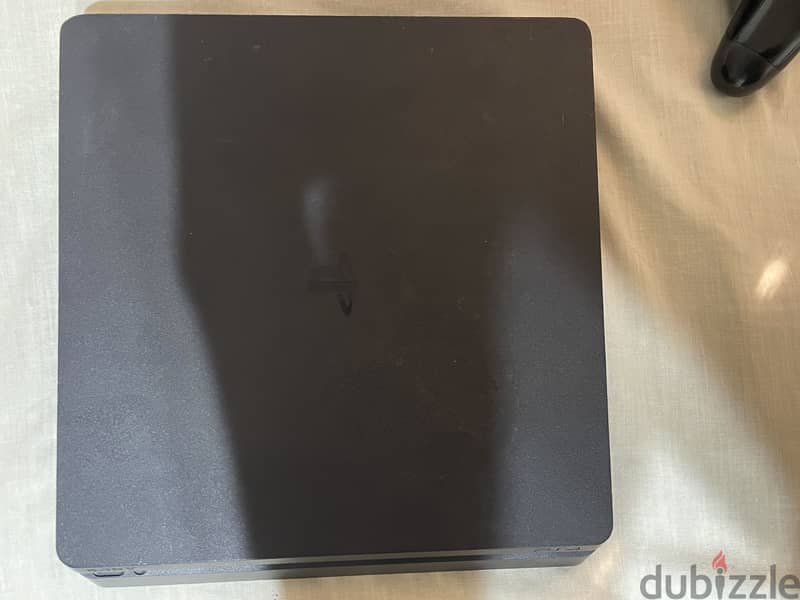 Ps4 slim 2
