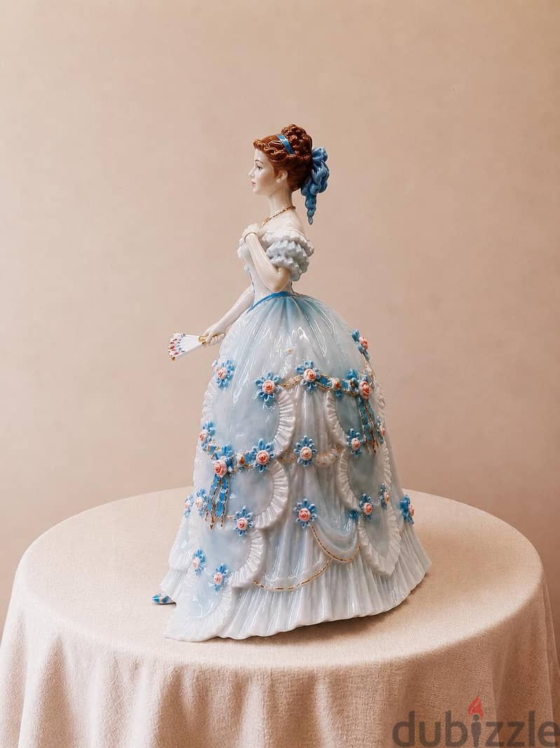 porcelain figurine 2