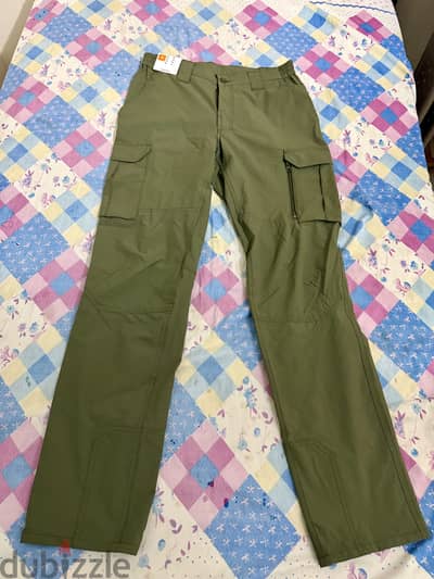 Decatlon pants/short New medium size 32