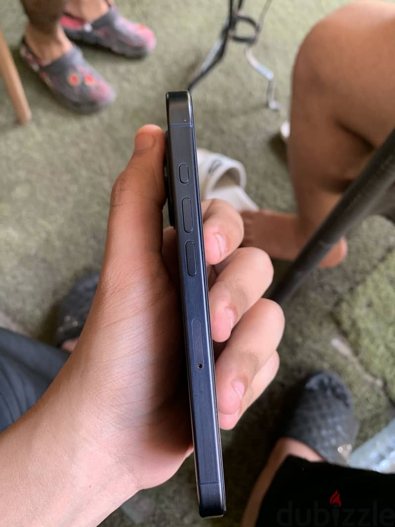 Apple - iPhone 15 Pro 3