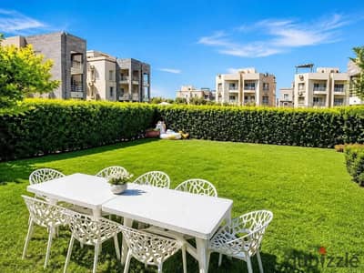 Amwaj 2 bedroom for rent with private garden