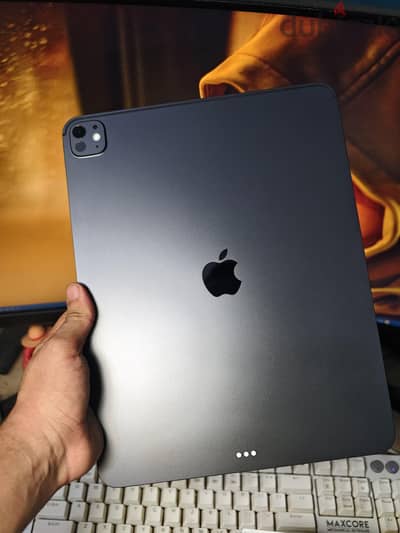 Ipad pro 13 inch M5.256G. زيرو