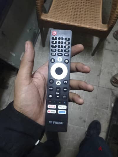 للبيع شاشه 60 فرش اتكسرت قبل ما تشتغل