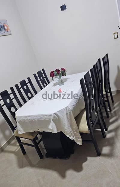 طاولة سفرة ٦ كراسي