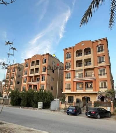 150 sqm apartment immediate delivery at the Intelligence Land, October Gardens cash 2,475,000 EGP or installments minutes from the tourist ring and the Grand Museum and the Police Club directly from the owner