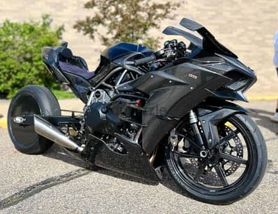 Kawasaki Ninja H2 Supercharged - Full Carbon Drag Build