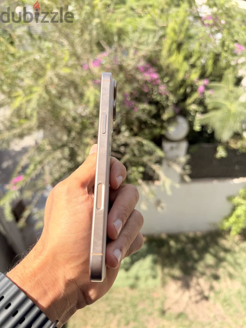 Apple - iPhone 16 Pro Max 3