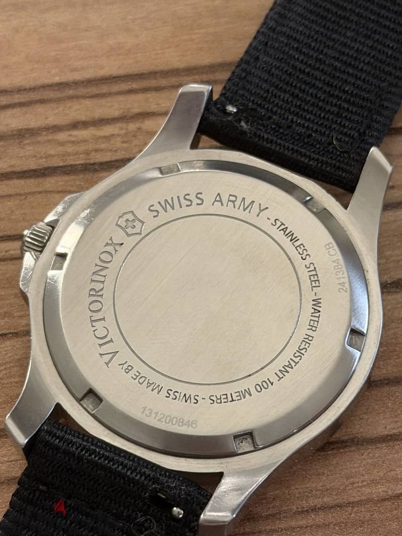 Victorinox watch 5