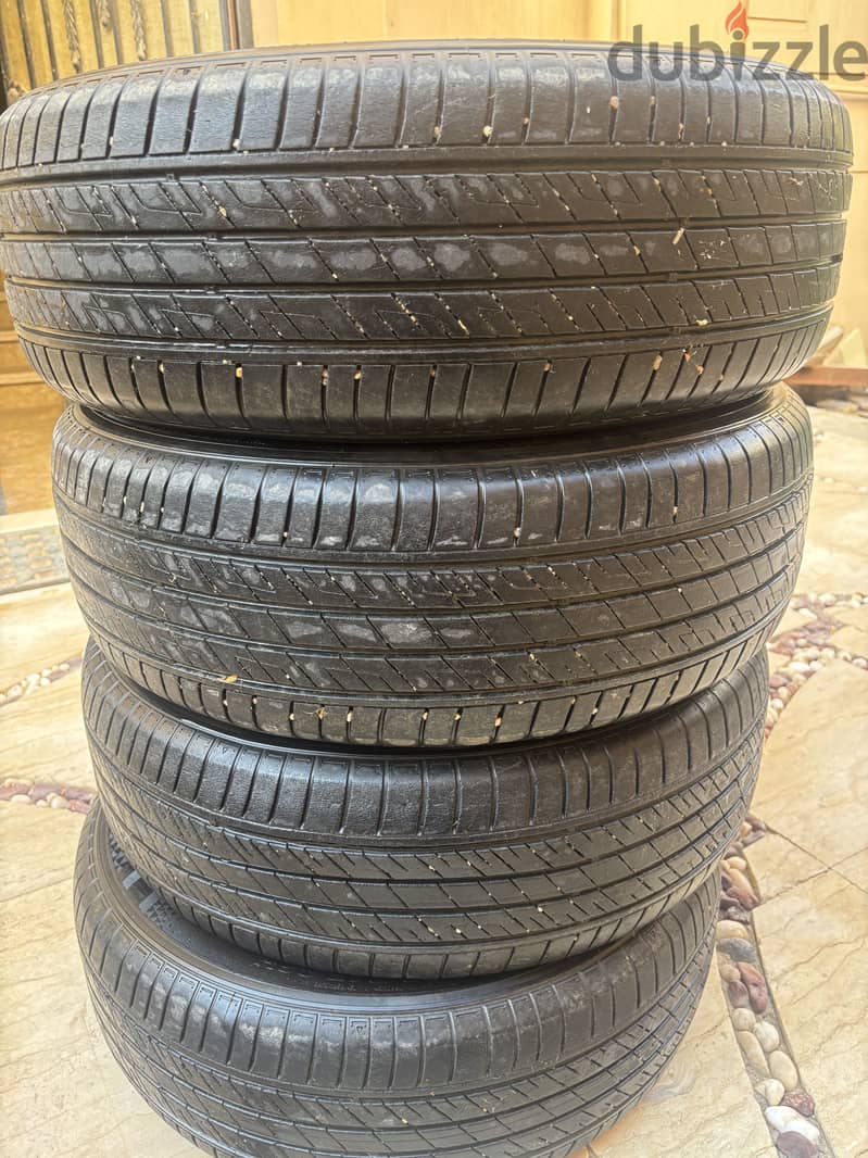 Tire kumho 1
