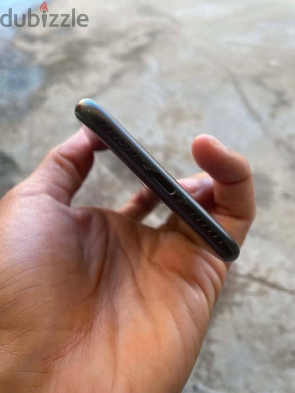 ايفون 7 وتربروف 8