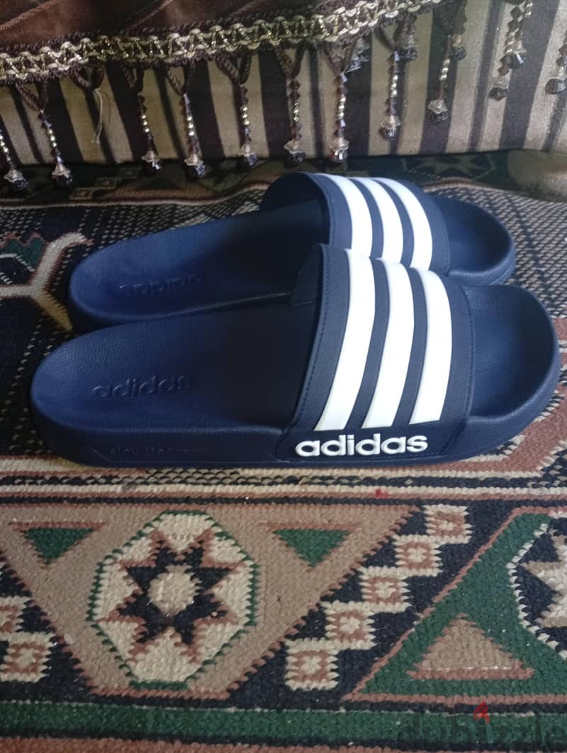sliper adiada Siz 44 1/2 1