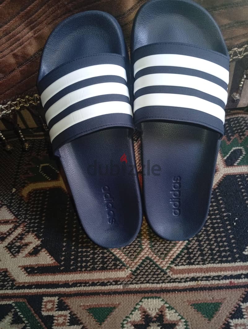 sliper adiada Siz 44 1/2 2