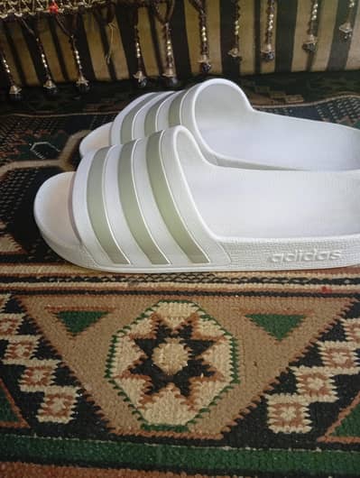 sliper adiada Siz 42