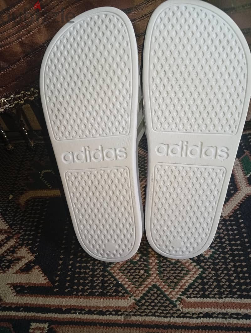 sliper adiada Siz 42 3
