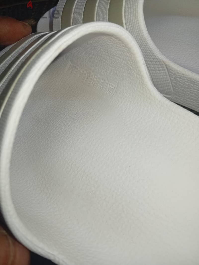 sliper adiada Siz 42 4