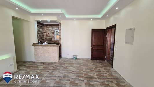 Fully finished apartment for rent in Hyde Park | 3 bedrooms | Master bedroom | Prime location