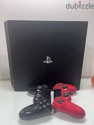 Ps4 pro 1tb للبيع
