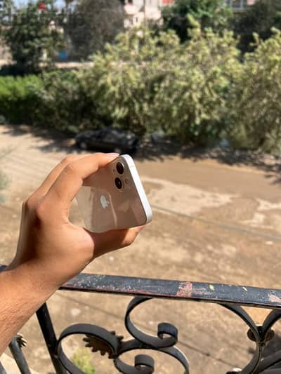آبل - آيفون 13