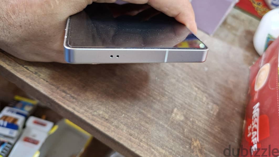 Samsung S25 Ultra 4