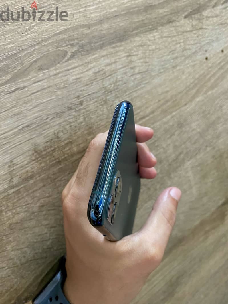 Apple - iPhone 11 Pro Max 3