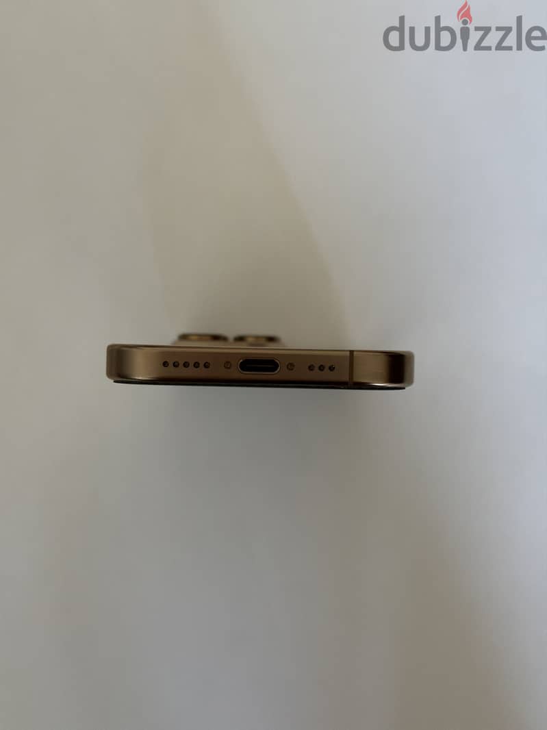 Apple - iPhone 16 Pro 4