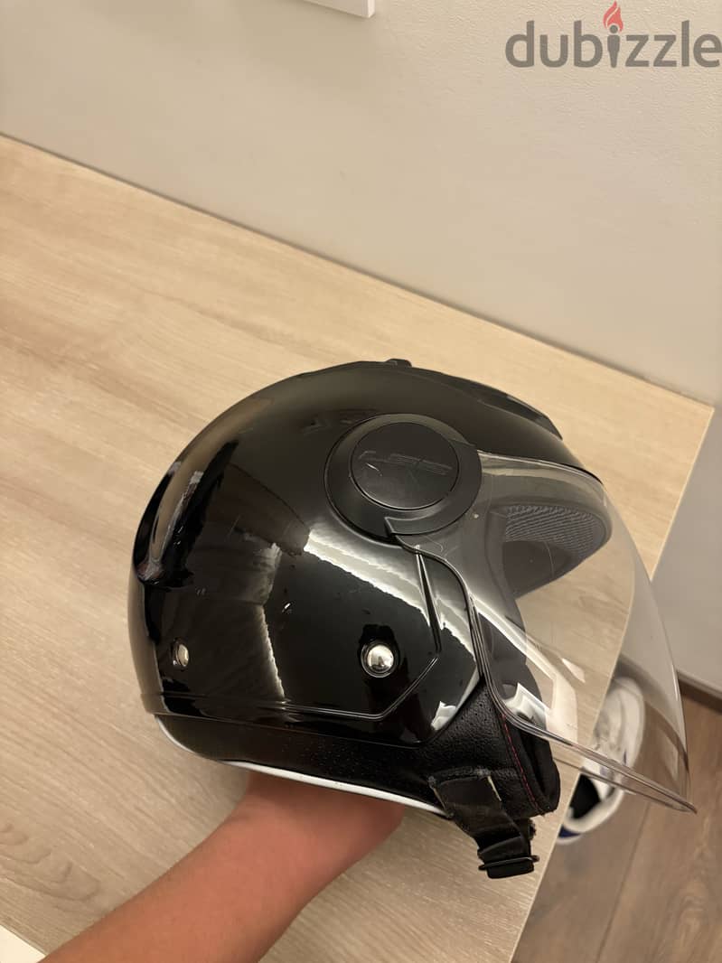 LS2 Helmet 4