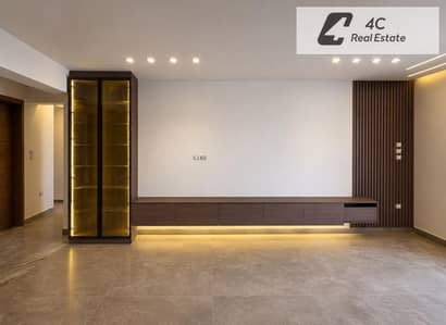 شقه للايجار بمطبخ مجهز تشطيب فاخر -سعر ممتاز -فيو مميز - برايم لوكيشن - FOR RENT IN PALM HILLS NEW CAIRO