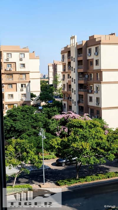 Apartment 89m for rent under the law in Madinaty Area B6, steps from services