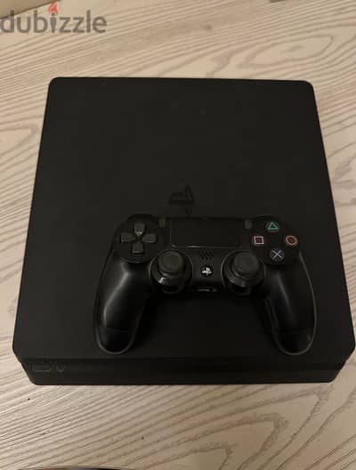 Ps4 حاله ممتازه software 10