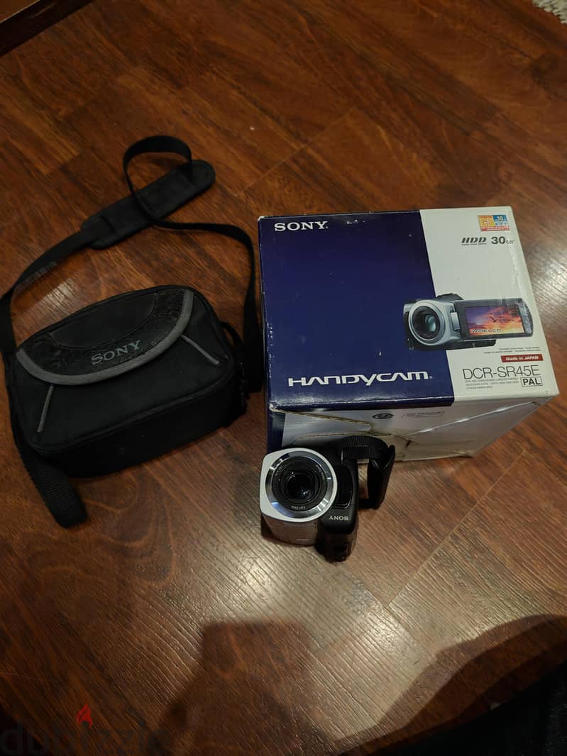 Sony Handycam DCR-SR45 3