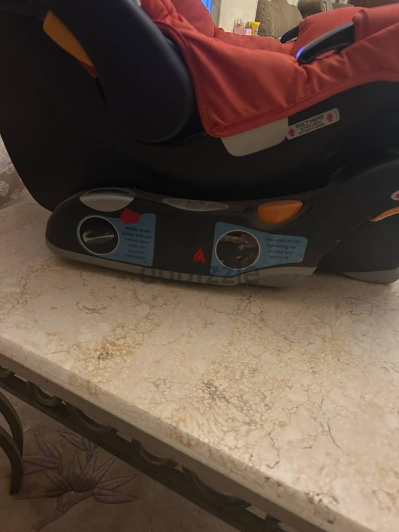 Chicco car seat like new 2